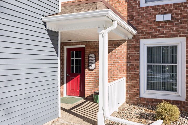 Property Photo:  10905 S Rhode Island Avenue S  MN 55438 