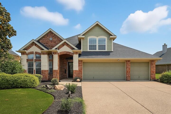 Property Photo:  308 Sandy Cove  TX 76226 