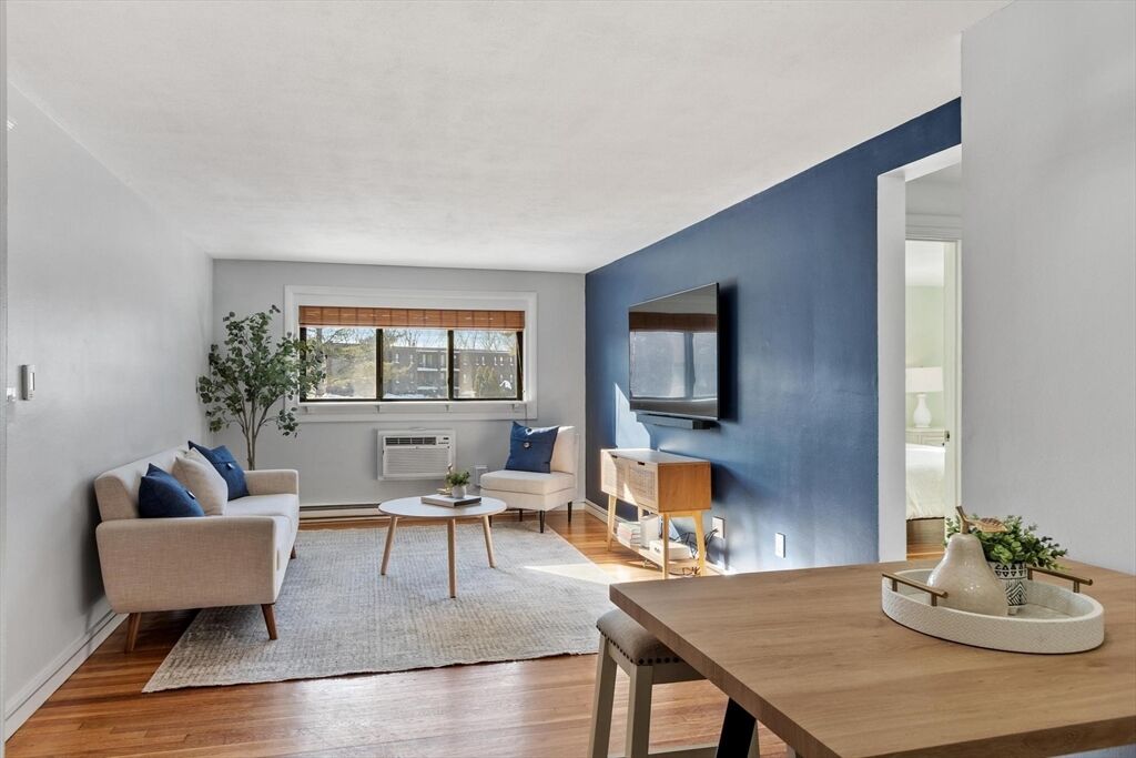 Property Photo: 34 Bayview Ter 5 MA 01923