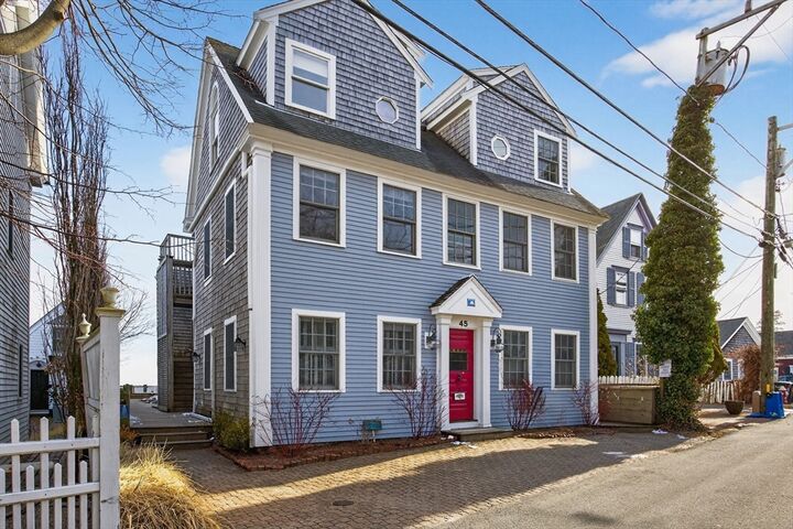 Property Photo:  45 Commercial St 9  MA 02657 