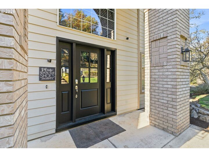 Property Photo:  2728 Hallmark Ln  OR 97405 