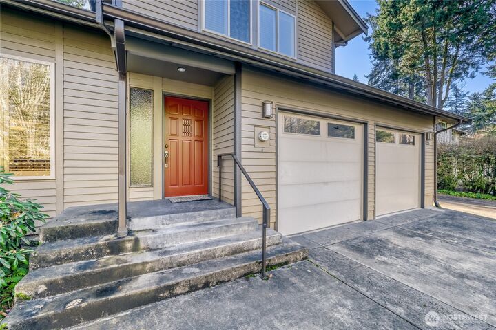 Property Photo:  4223 NE 205th Street  WA 98155 