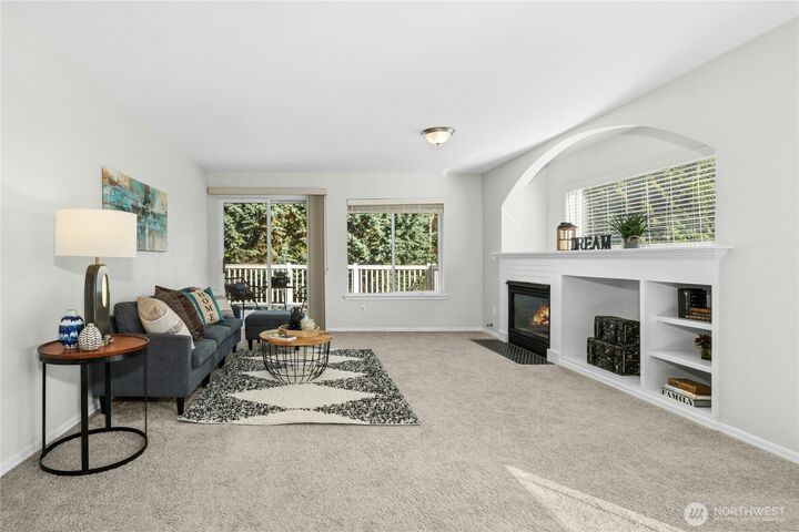 Property Photo:  725 SW 115th Street SW Bb 204  WA 98204 