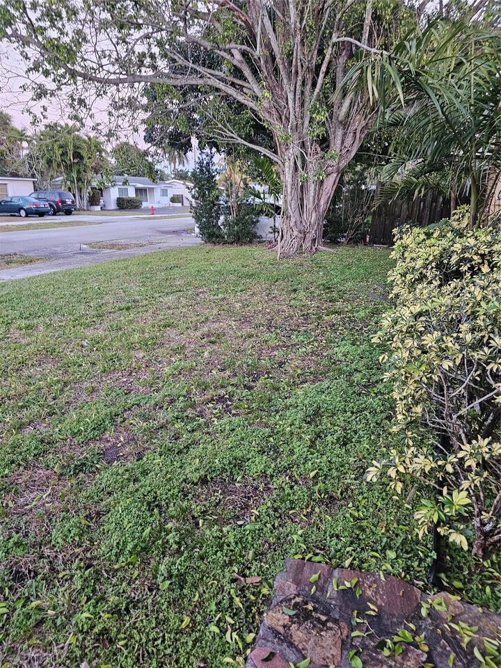 Property Photo: 3340 SW 18th Street FL 33312