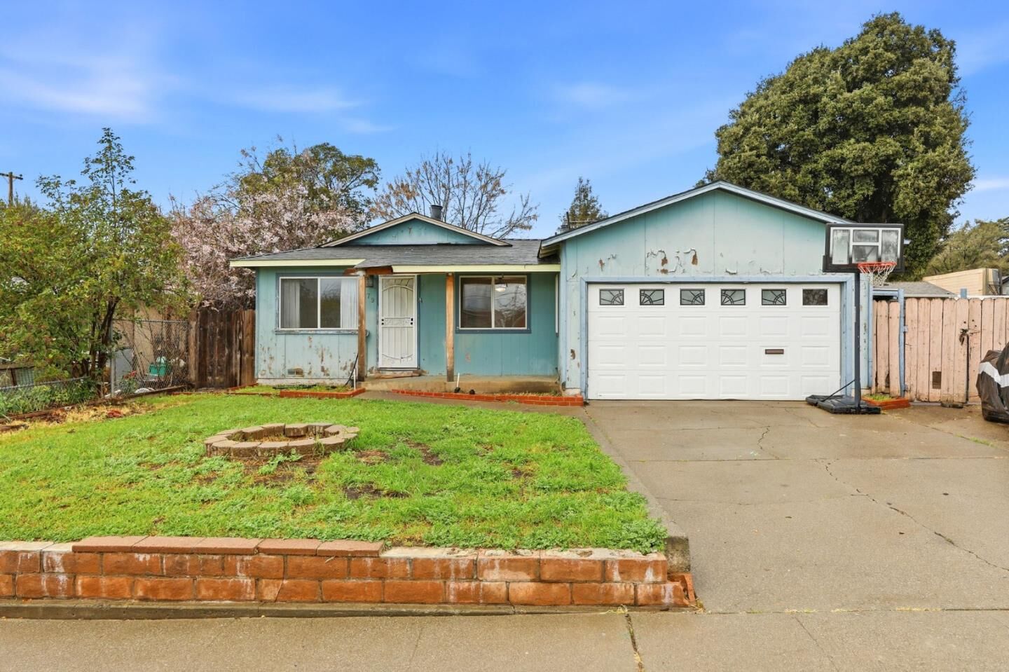 Property Photo:  479 Dixon Road  CA 95035 