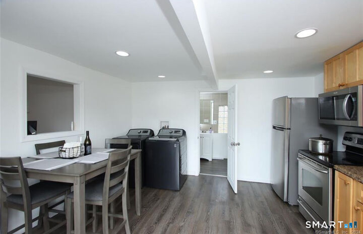 Property Photo:  10 Ells Street  CT 06401 