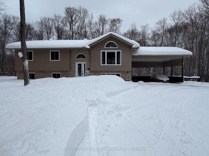 Property Photo: 176 Ski Hill Road ON P0H 1Z0