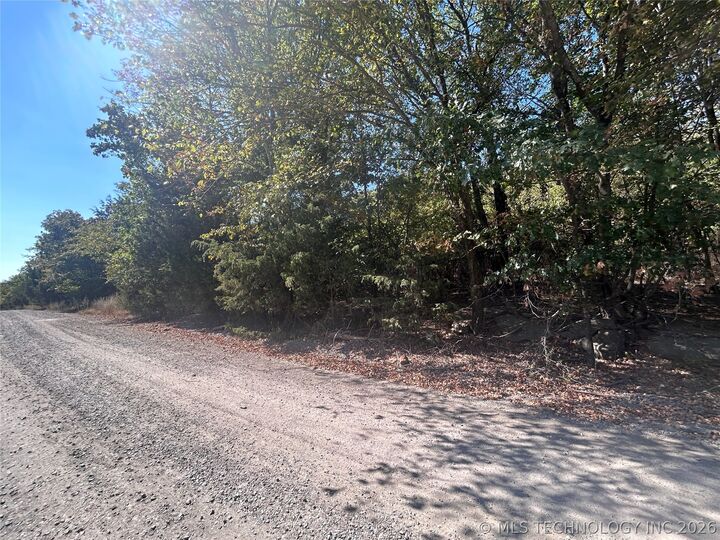 Property Photo:  250 Lake Crest Road  OK 74337 