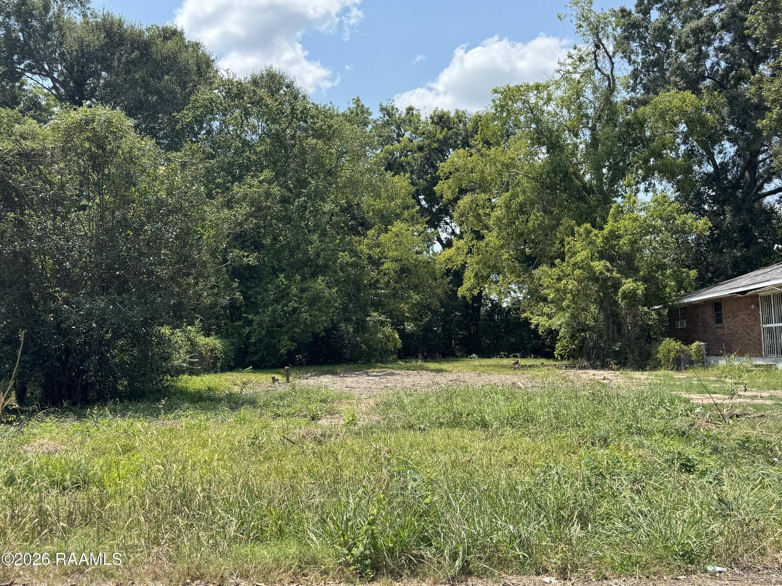 Property Photo:  