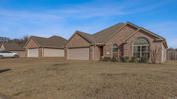 Property Photo: 6044 Prairie Meadows Drive AR 72404