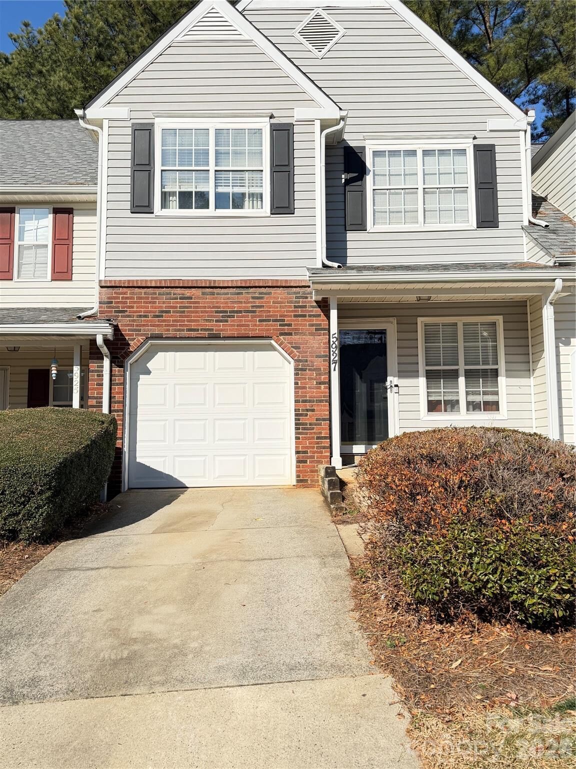 Property Photo:  5927 Prescott Court  NC 28269 