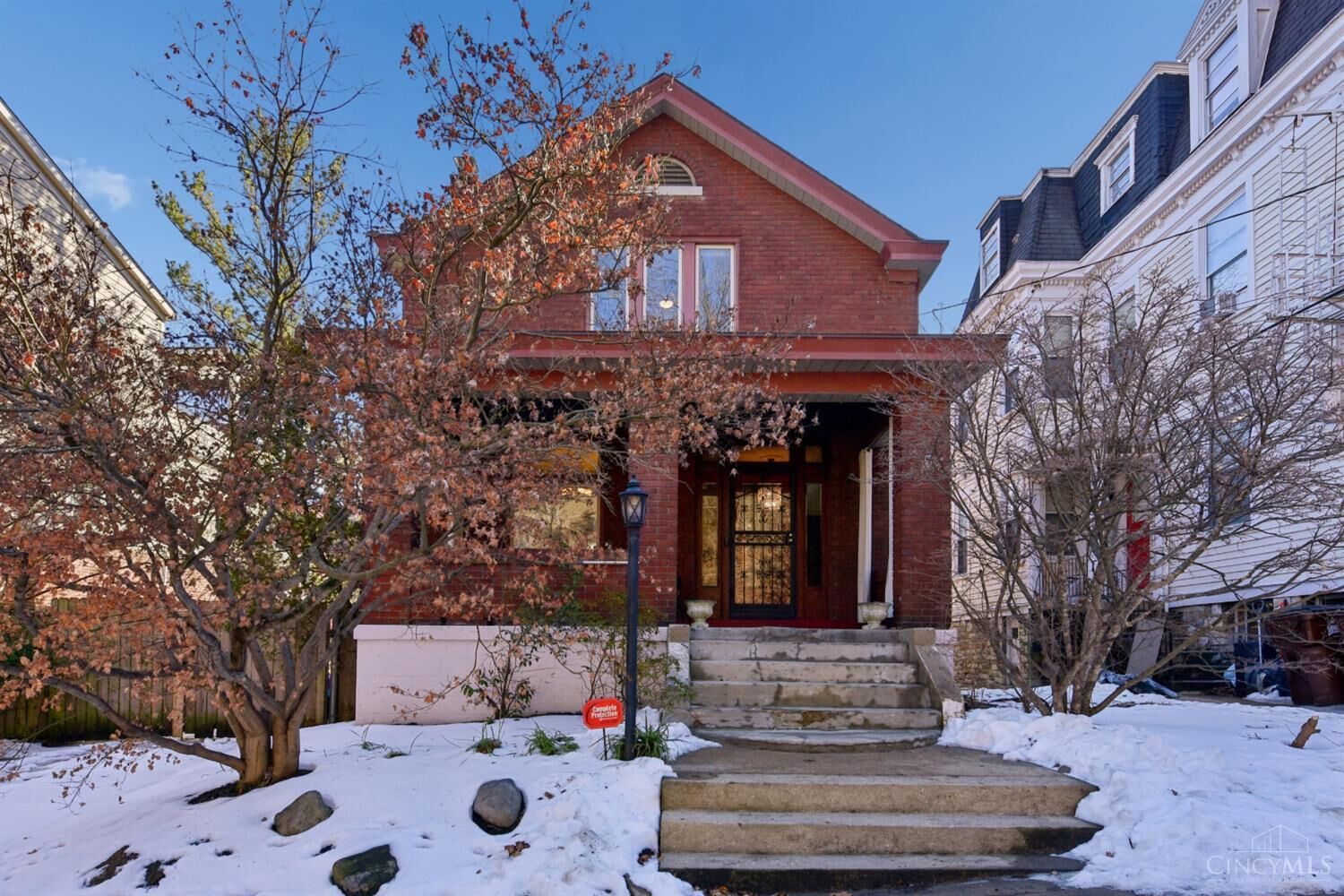 Property Photo:  1005 Parkside Place  OH 45202 