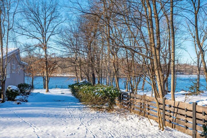 Property Photo:  21 Garden Terrace  NJ 08850 