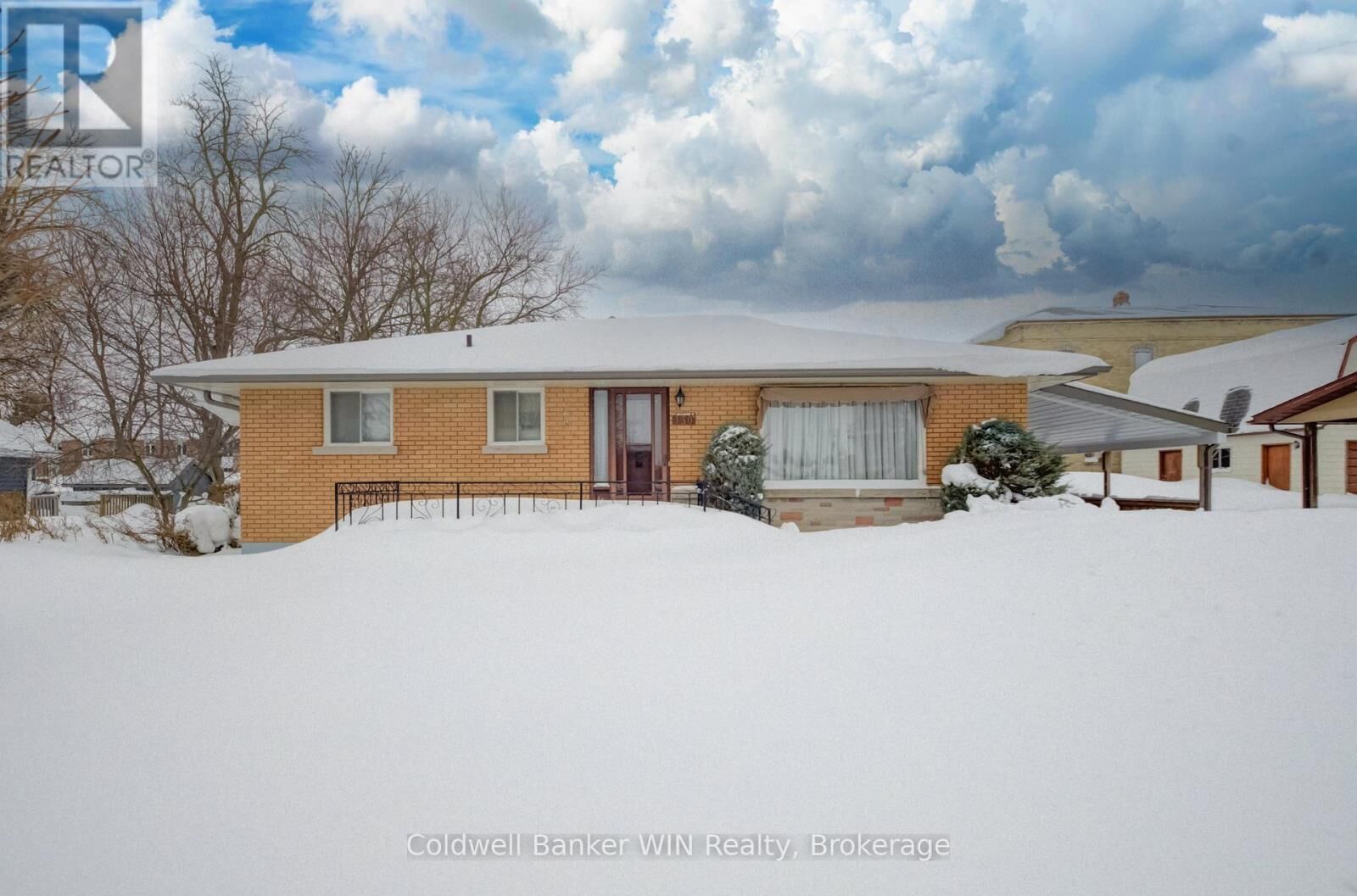 Photo de la propriété:  130 King Street East  ON N0G 2L2 