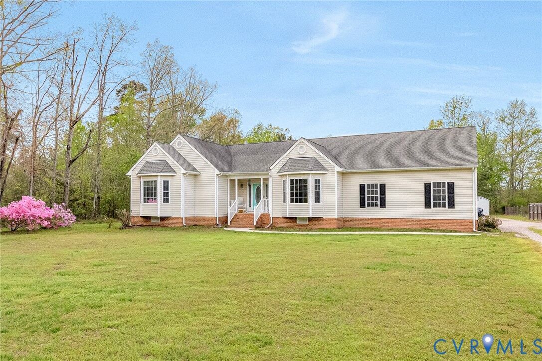 Property Photo:  5629 W Quaker Road  VA 23842 