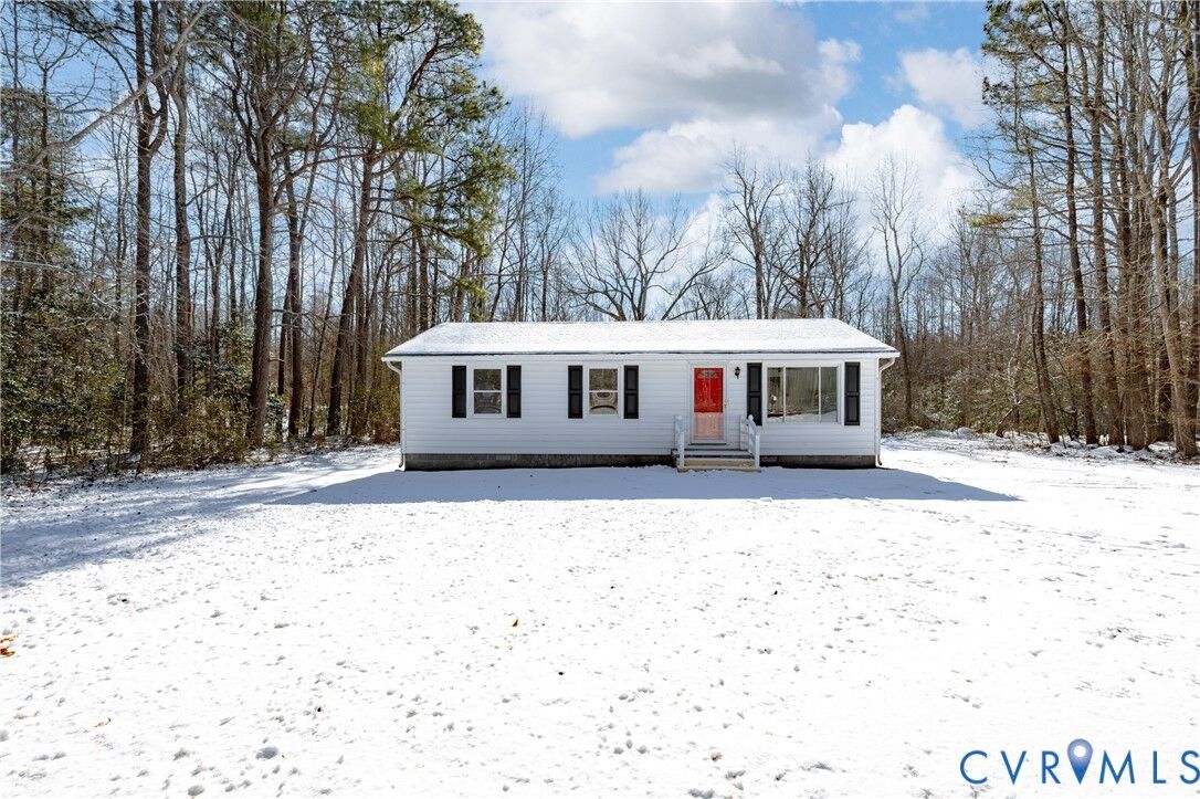Property Photo: 7280 Barnetts Road VA 23030