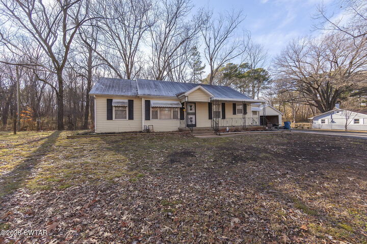 Property Photo:  1214 S Lexington Street  TN 38382 