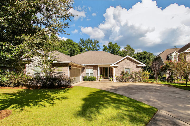 Property Photo: 4809 Grove Street FL 32539
