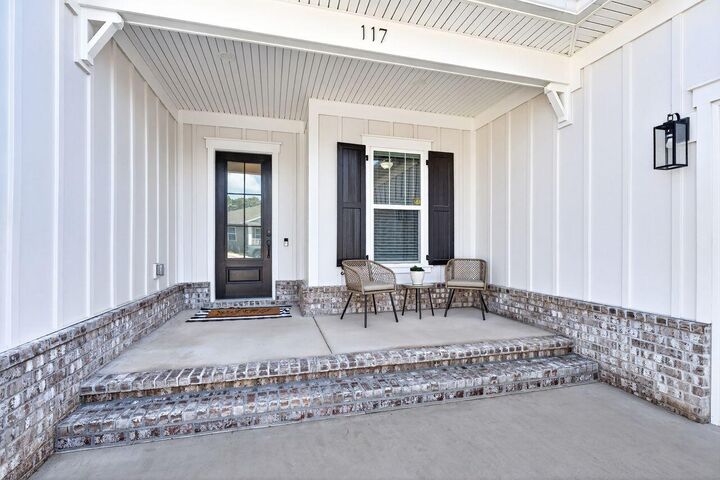 Property Photo:  117 Caraway Drive  FL 32578 