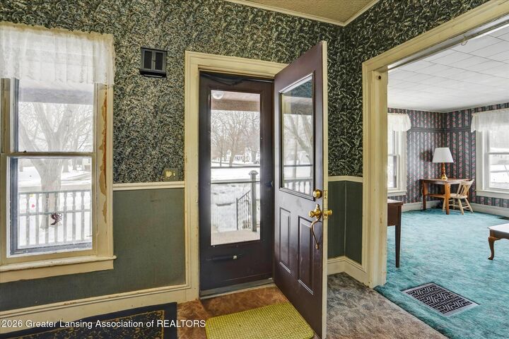 Property Photo:  132 Washington Street  MI 48853 