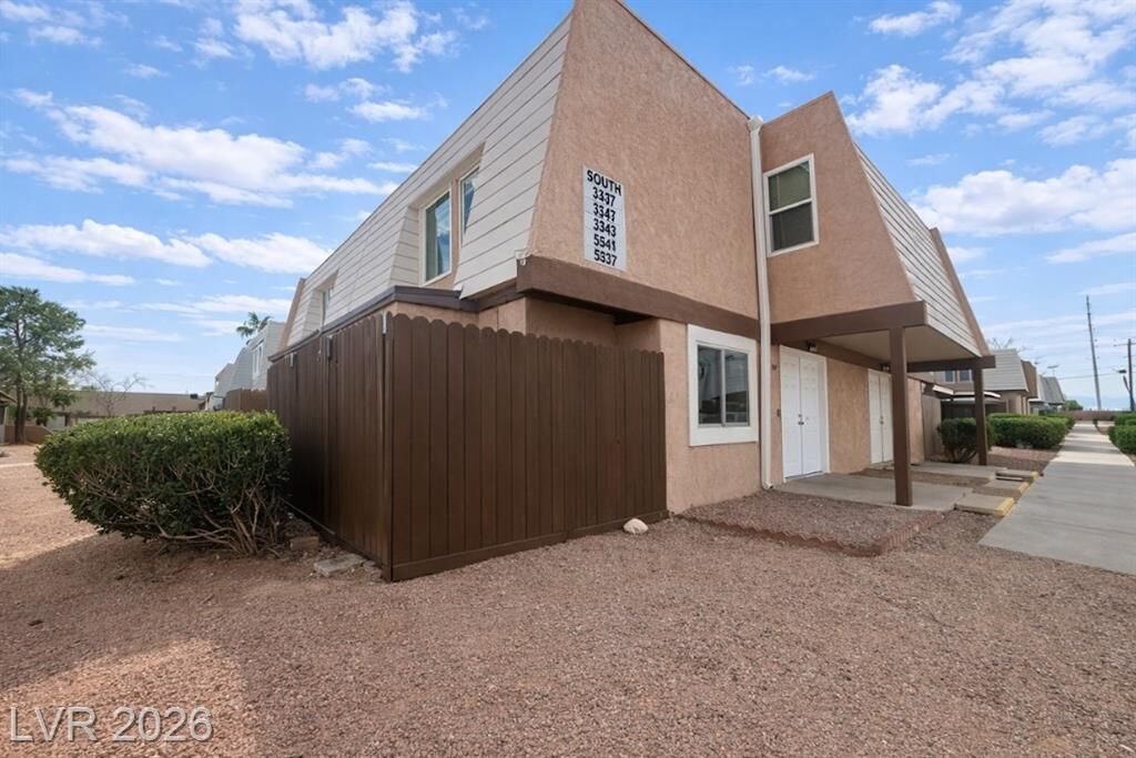 Property Photo: 3469 Villa Knolls South Drive NV 89120