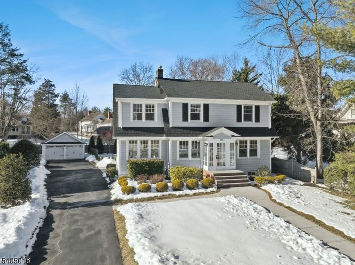 Property Photo:  553 Parkview Ave  NJ 07090 
