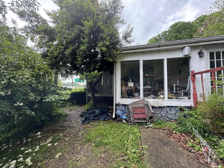 Property Photo:  1905 Crescent Rd  WV 25302 