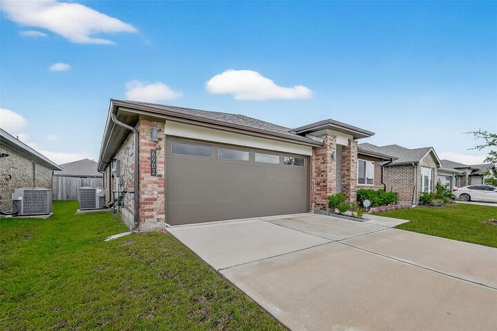 Property Photo:  6902 Halifax Harvest Lane  TX 77407 