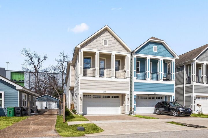 Property Photo:  519 E 28th Street  TX 77008 