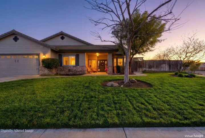 Property Photo: 1483 Atlantic Avenue CA 93245