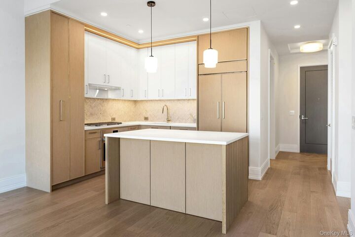 Property Photo:  4 Lighthouse Landing 420  NY 10591 