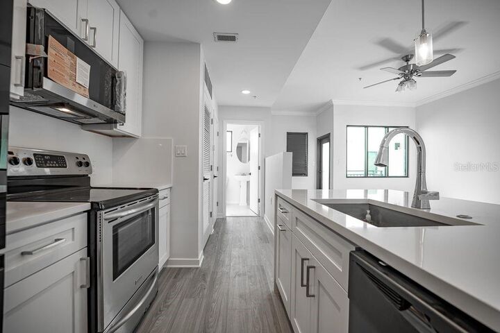 Property Photo: 460 E Jackson Street 2 FL 32801