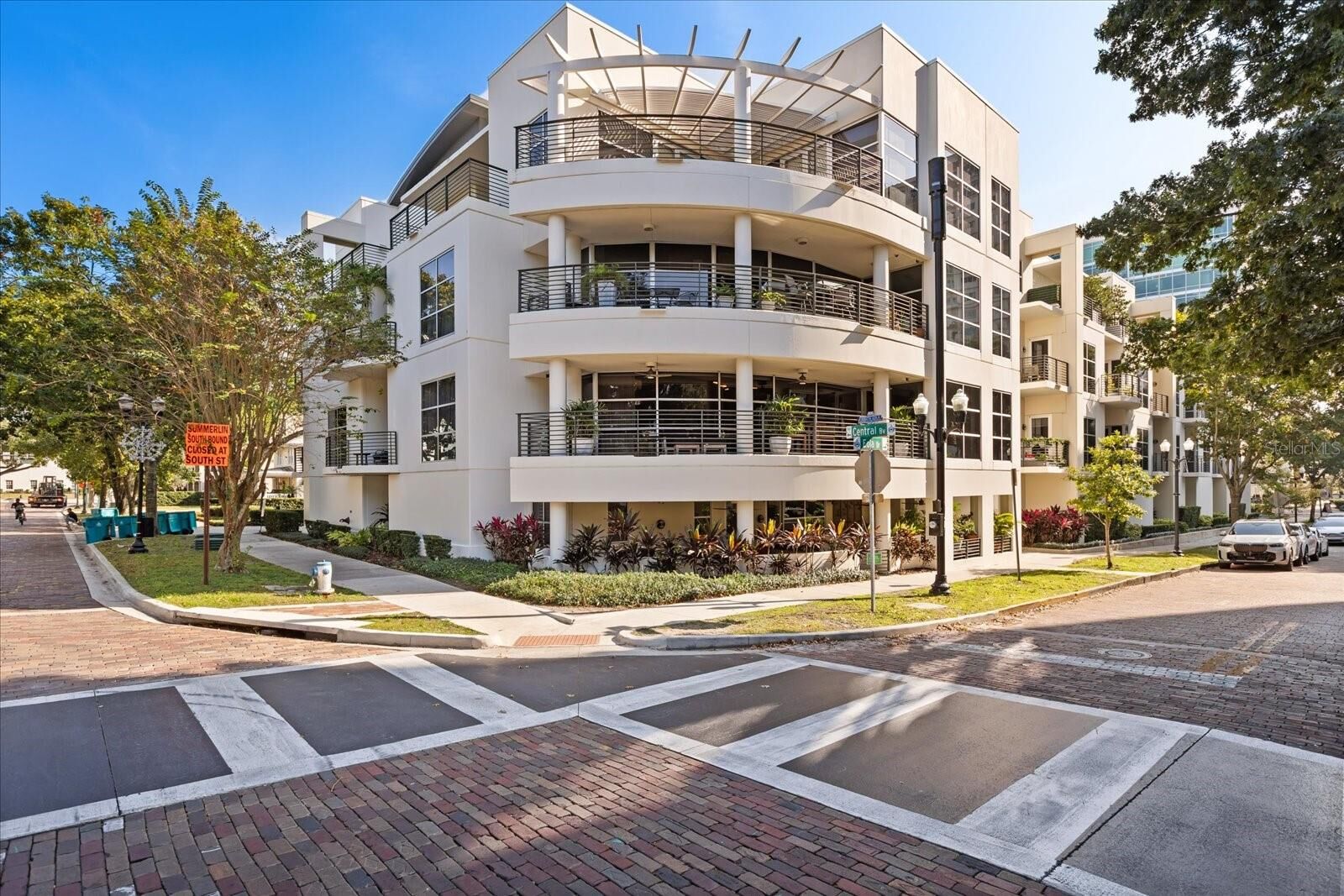 Property Photo:  1 S Eola Drive 3  FL 32801 