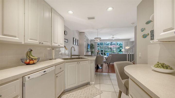 Property Photo: 7944 Bergamo Avenue FL 34238