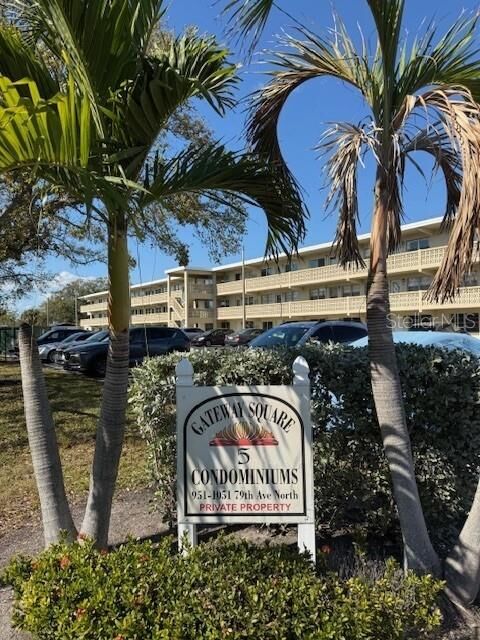 Property Photo:  1051 79th Avenue N 202  FL 33702 