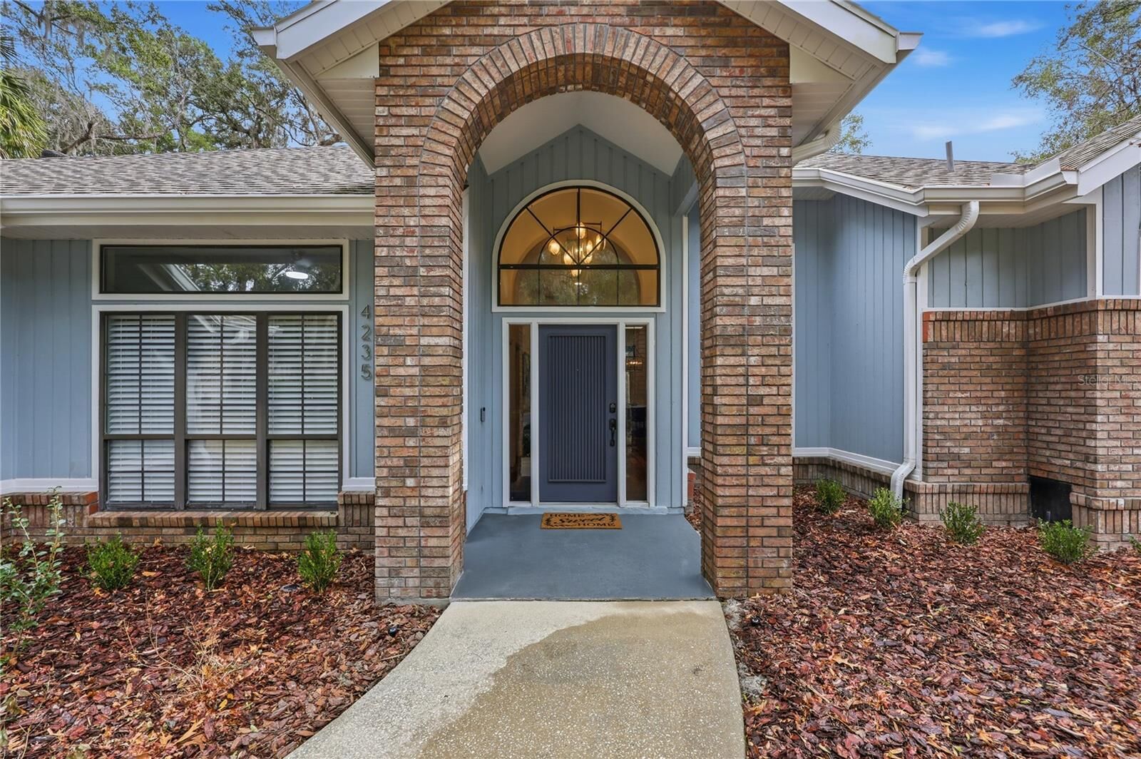 Property Photo: 4235 SW 91st Drive FL 32608