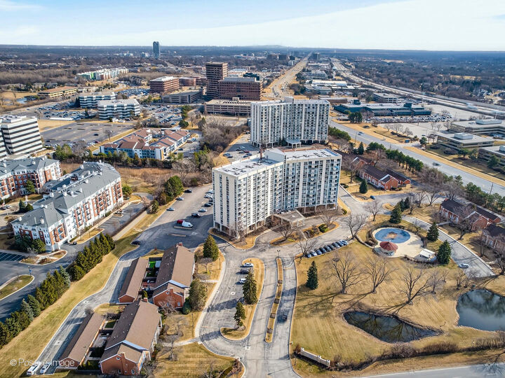 Property Photo:  40 N Tower Road 2F  IL 60523 
