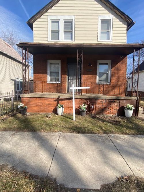 Property Photo: 11809 S Lafayette Avenue IL 60628