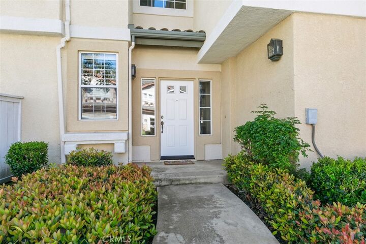 Property Photo:  8 Luzern  CA 92692 