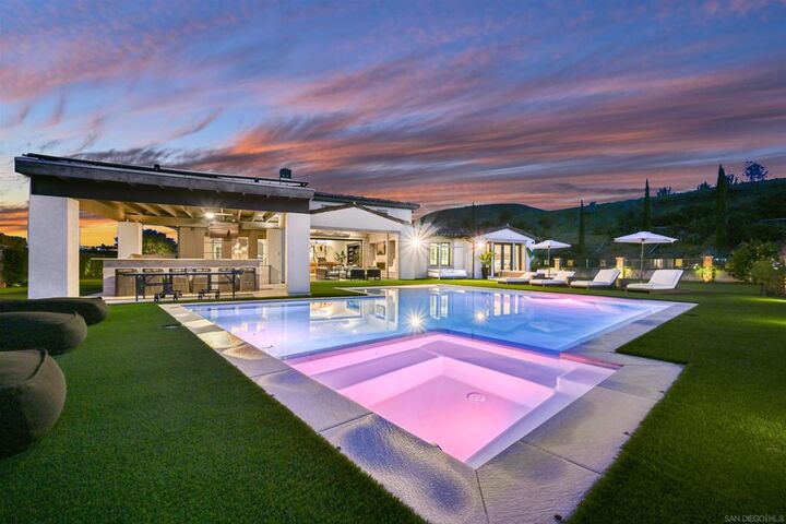 Property Photo: 14849 Chesfield Ct CA 92127