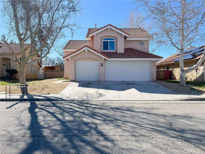 Property Photo:  1768 Mesa Drive  CA 93535 