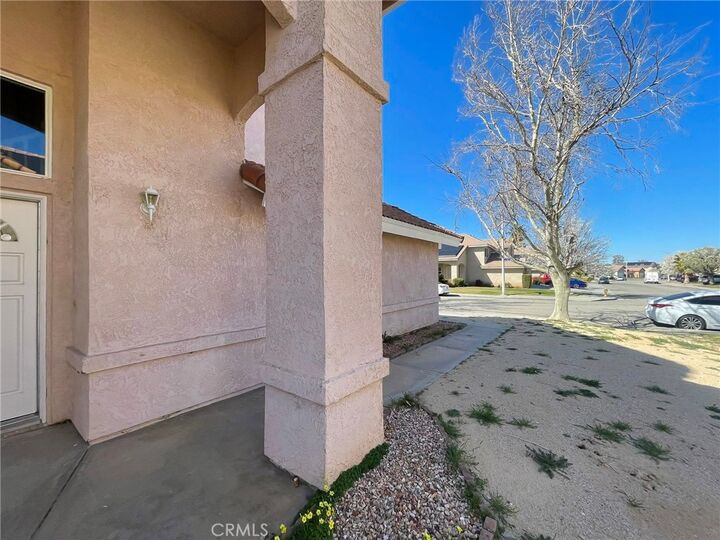 Property Photo:  1768 Mesa Drive  CA 93535 