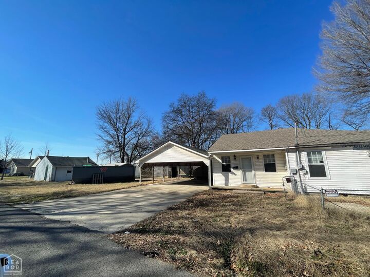 Property Photo: 120 E Speedway Street AR 72472