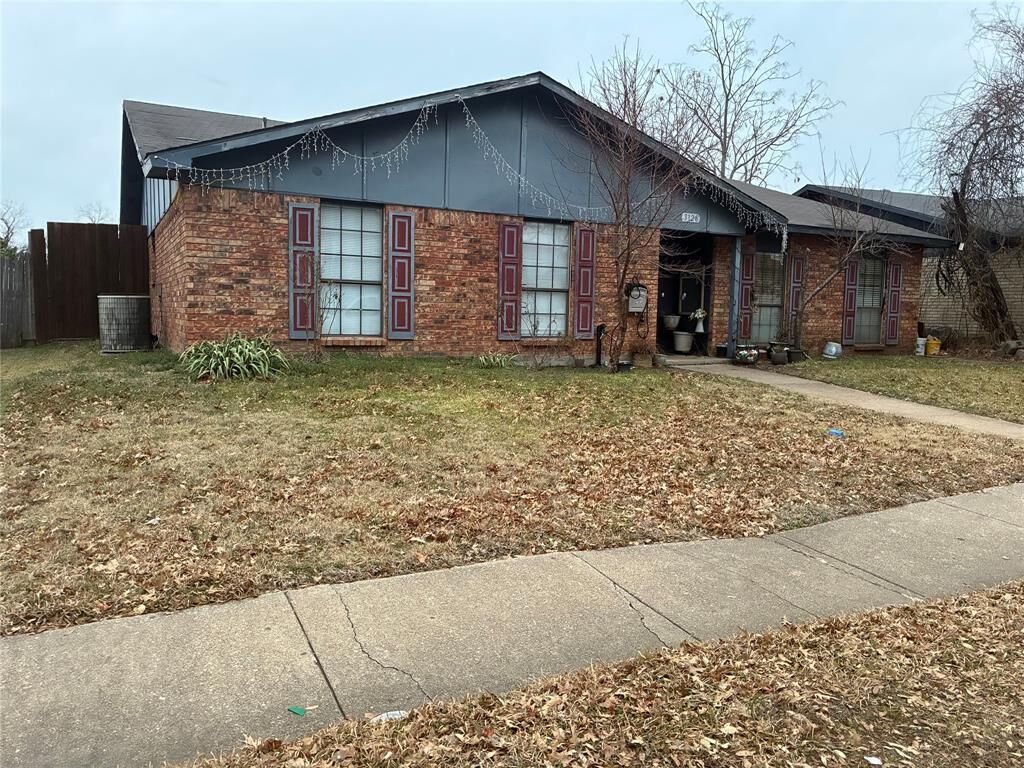 Property Photo:  3126 Tres Logos Lane  TX 75228 