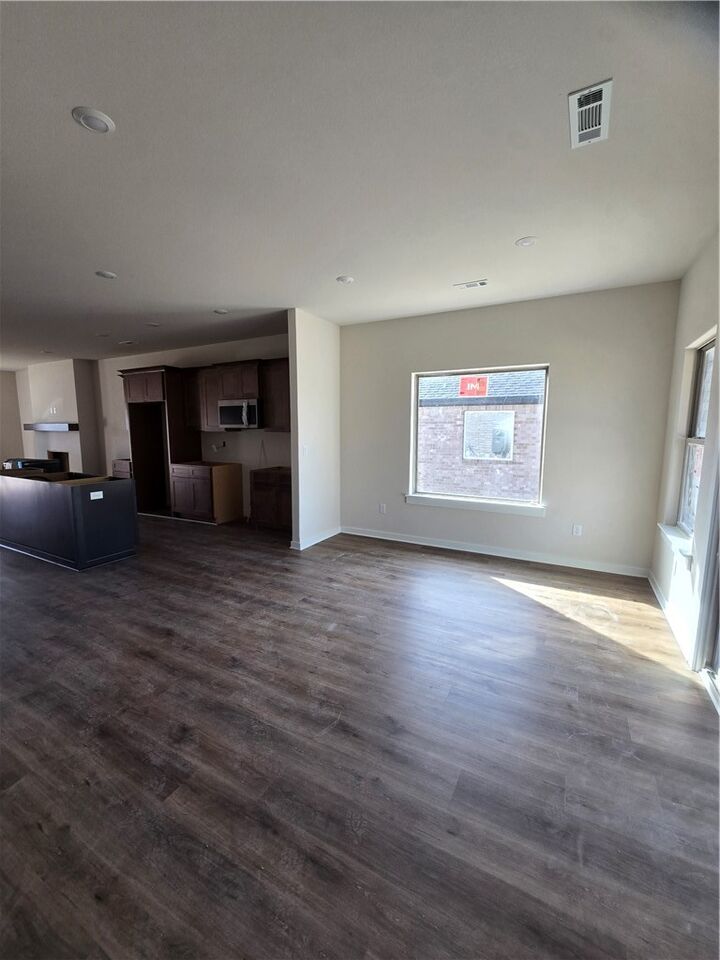 Property Photo:  407 W Hondo Street  AR 72761 