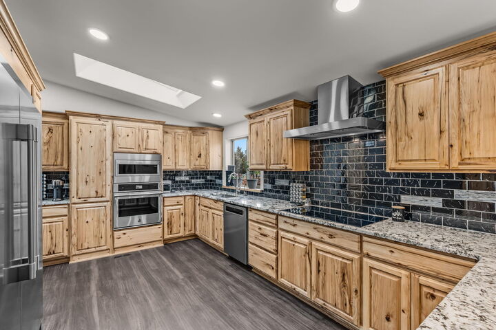 Property Photo: 4229 SE Tillamook Loop OR 97754