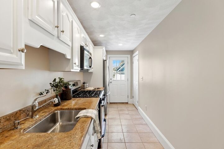 Property Photo:  8 Common St 3  MA 02180 