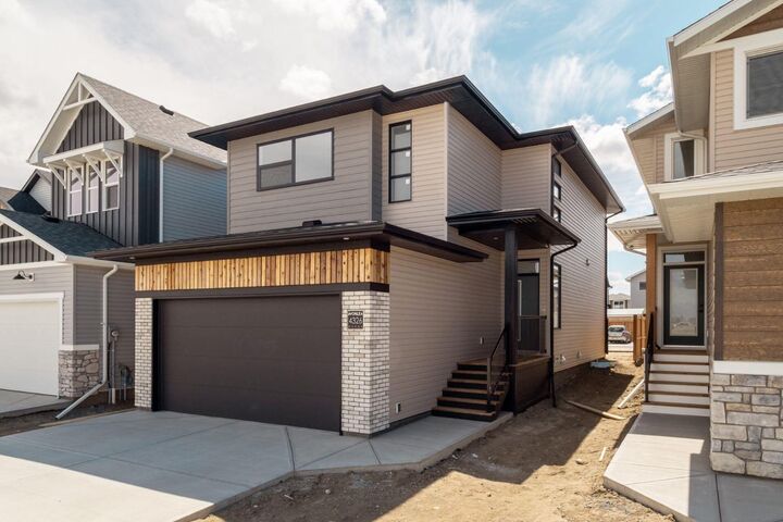 4340 25 Avenue S — photo 1