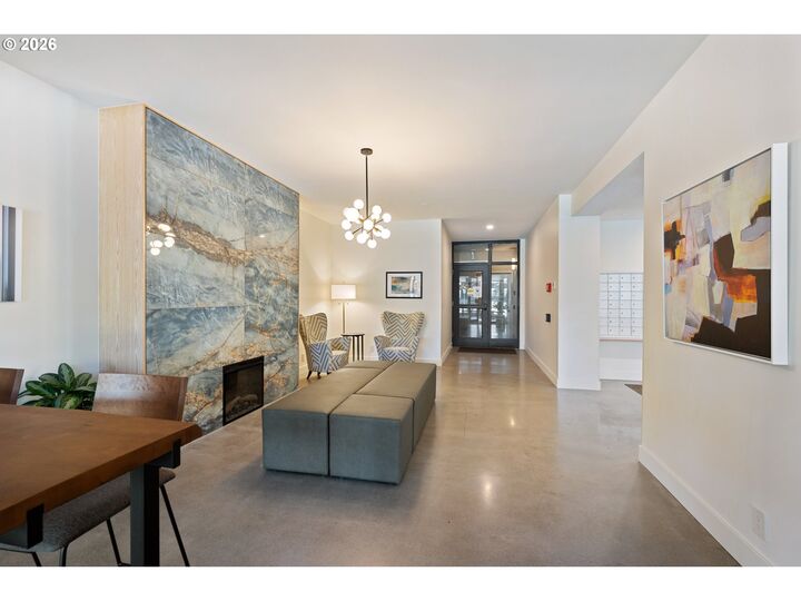 Property Photo:  2221 SW 1st Ave 1621  OR 97201 