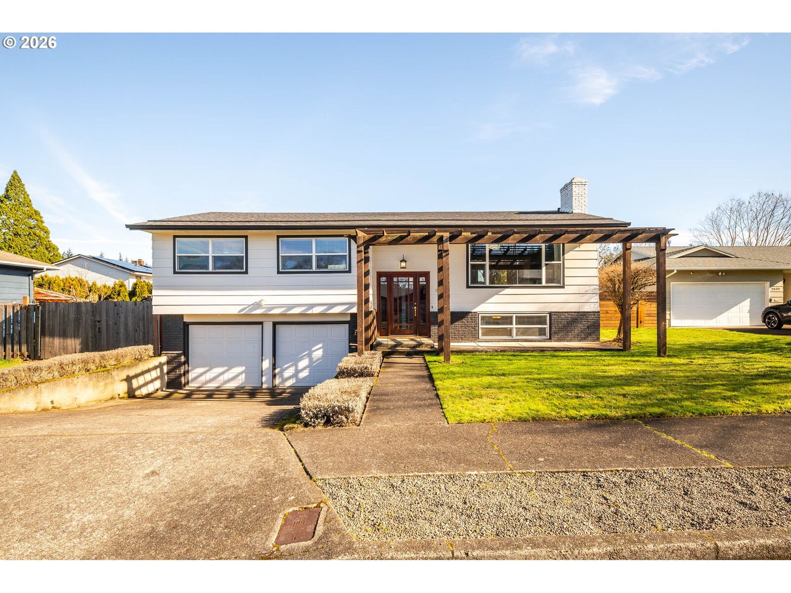 Property Photo:  2614 NE 131st Ave  OR 97230 